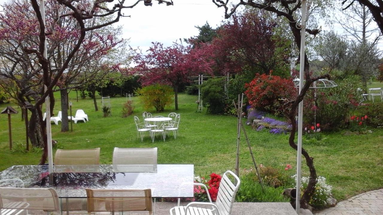 La Verdine Vérin Buitenkant foto